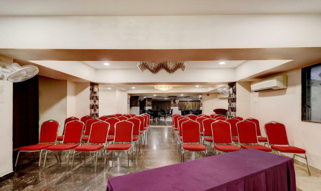 Treebo Trend Orient Grand Hotel Nagpur Buitenkant foto