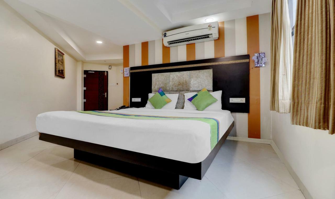 Treebo Trend Orient Grand Hotel Nagpur Buitenkant foto