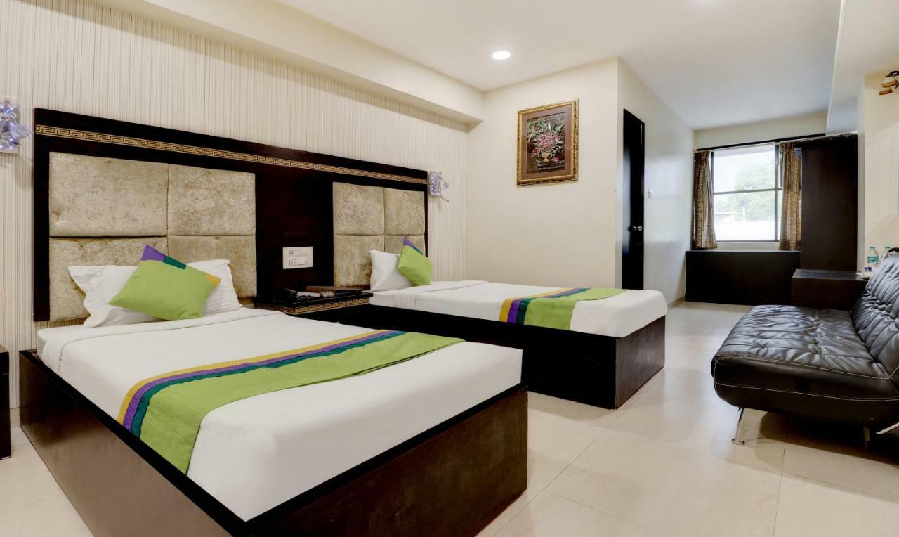 Treebo Trend Orient Grand Hotel Nagpur Buitenkant foto