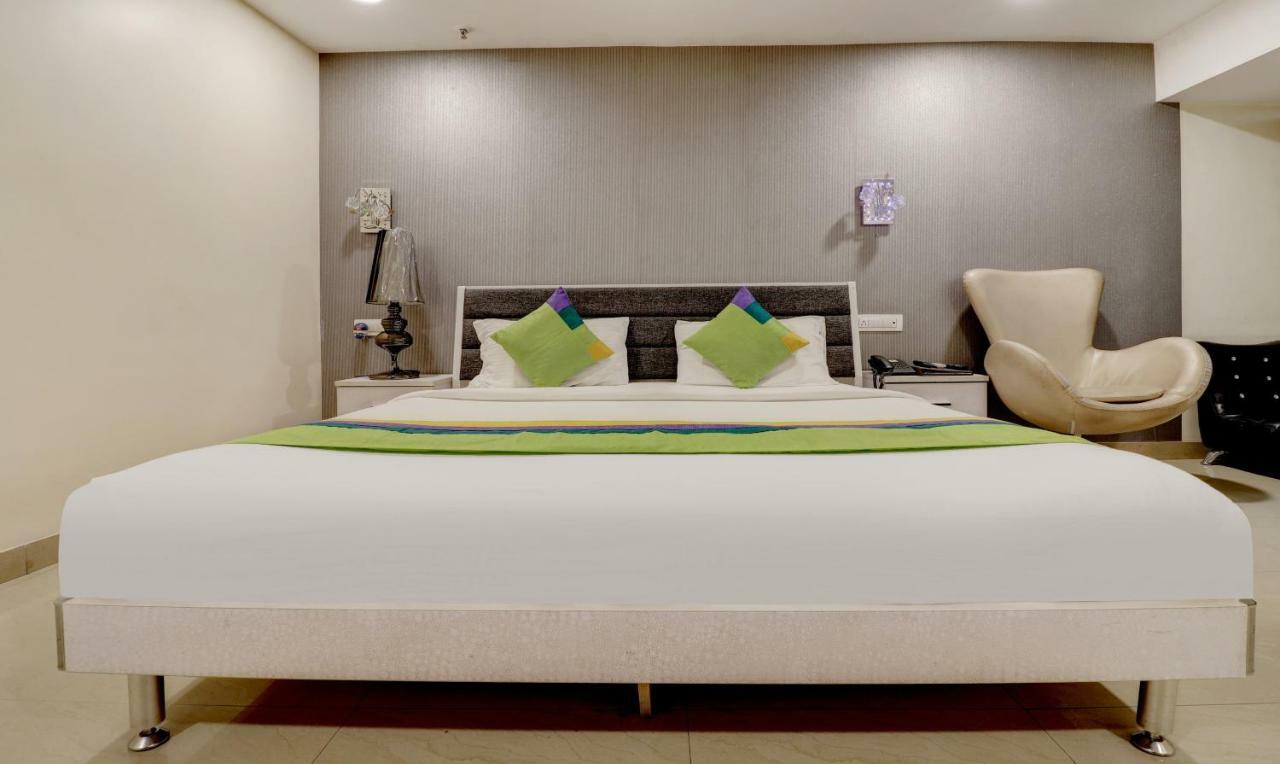 Treebo Trend Orient Grand Hotel Nagpur Buitenkant foto